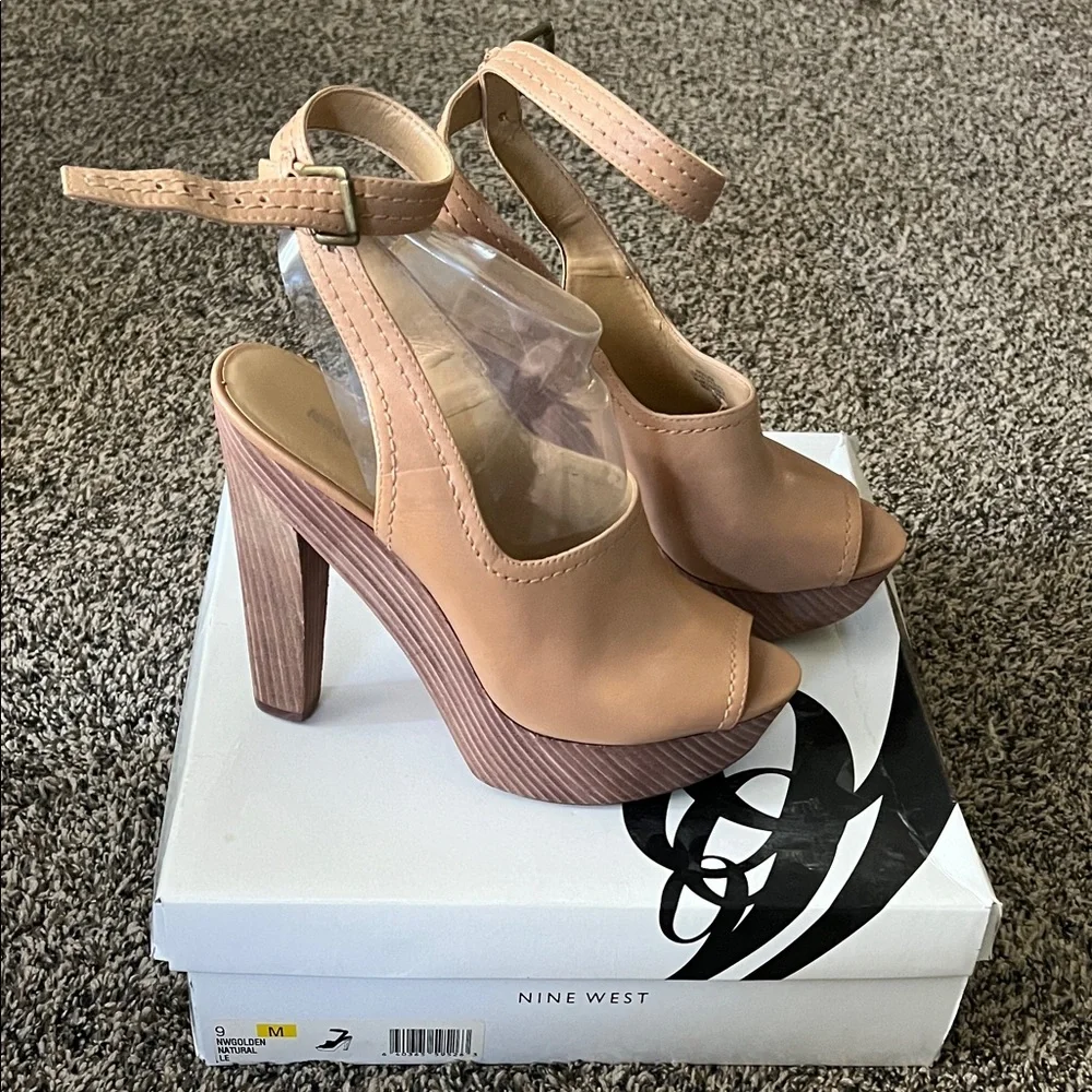 Nine West Tan Platform Peep-Toe Sandals with Ankle Strap